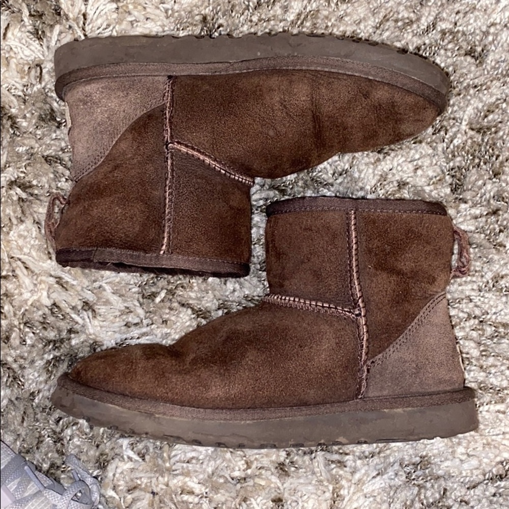 Women’s classic mini ugg